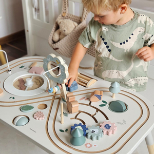 Lehrreicher Holztisch 10in1 mit Tieren und Zug