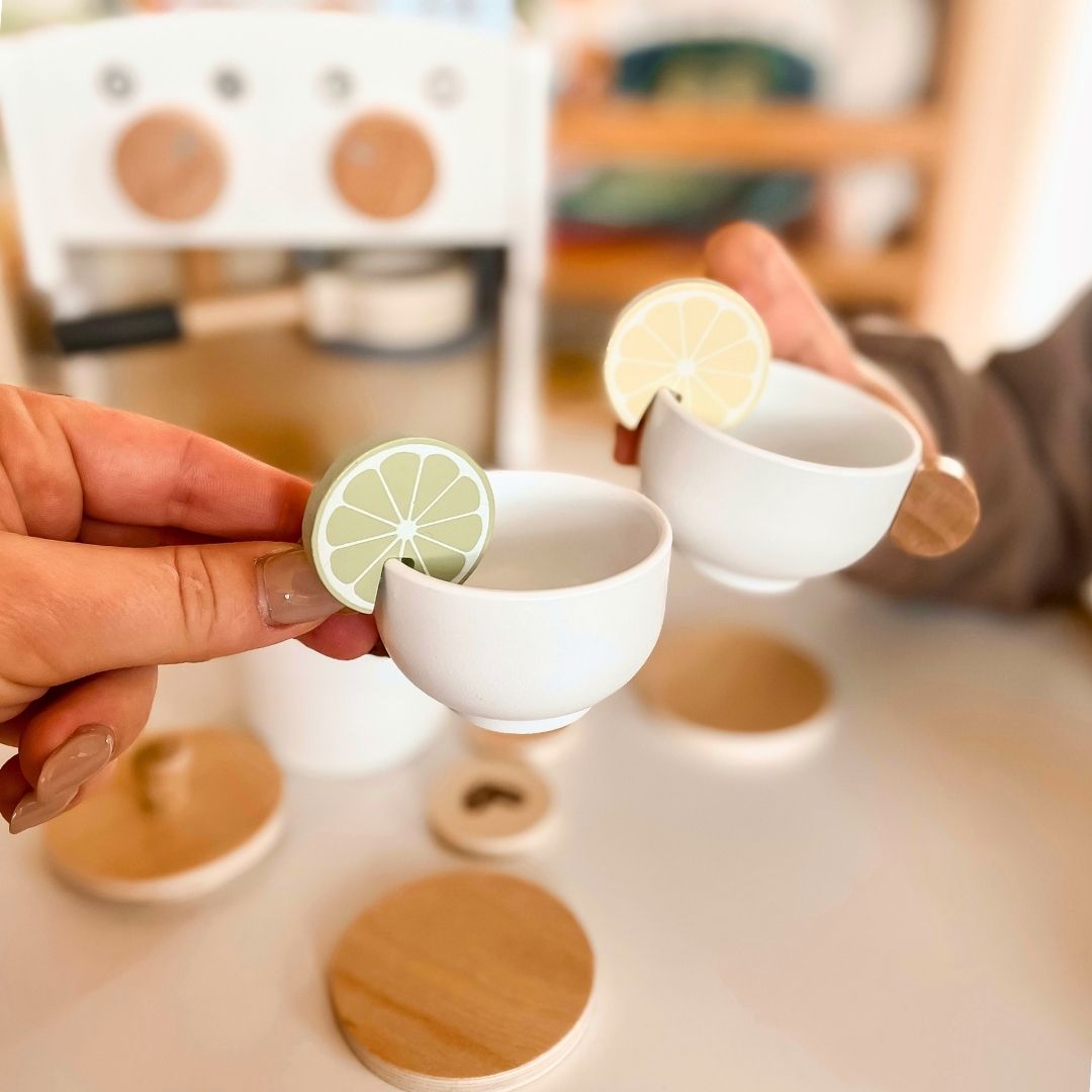 Kaffee- und Teekocher aus Holz mit Zubehör - Coffeeshop