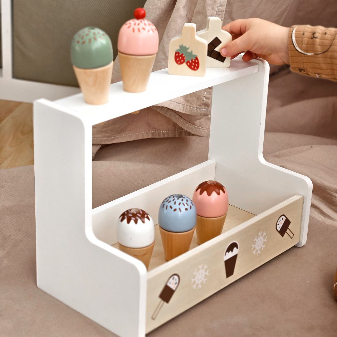 Eisdiele aus Holz - Eisdiele