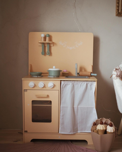 Holzküche mit Schürze, Zubehör und LED-Beleuchtung