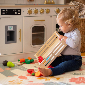 Obst und Gemüse aus Holz zum Schneiden