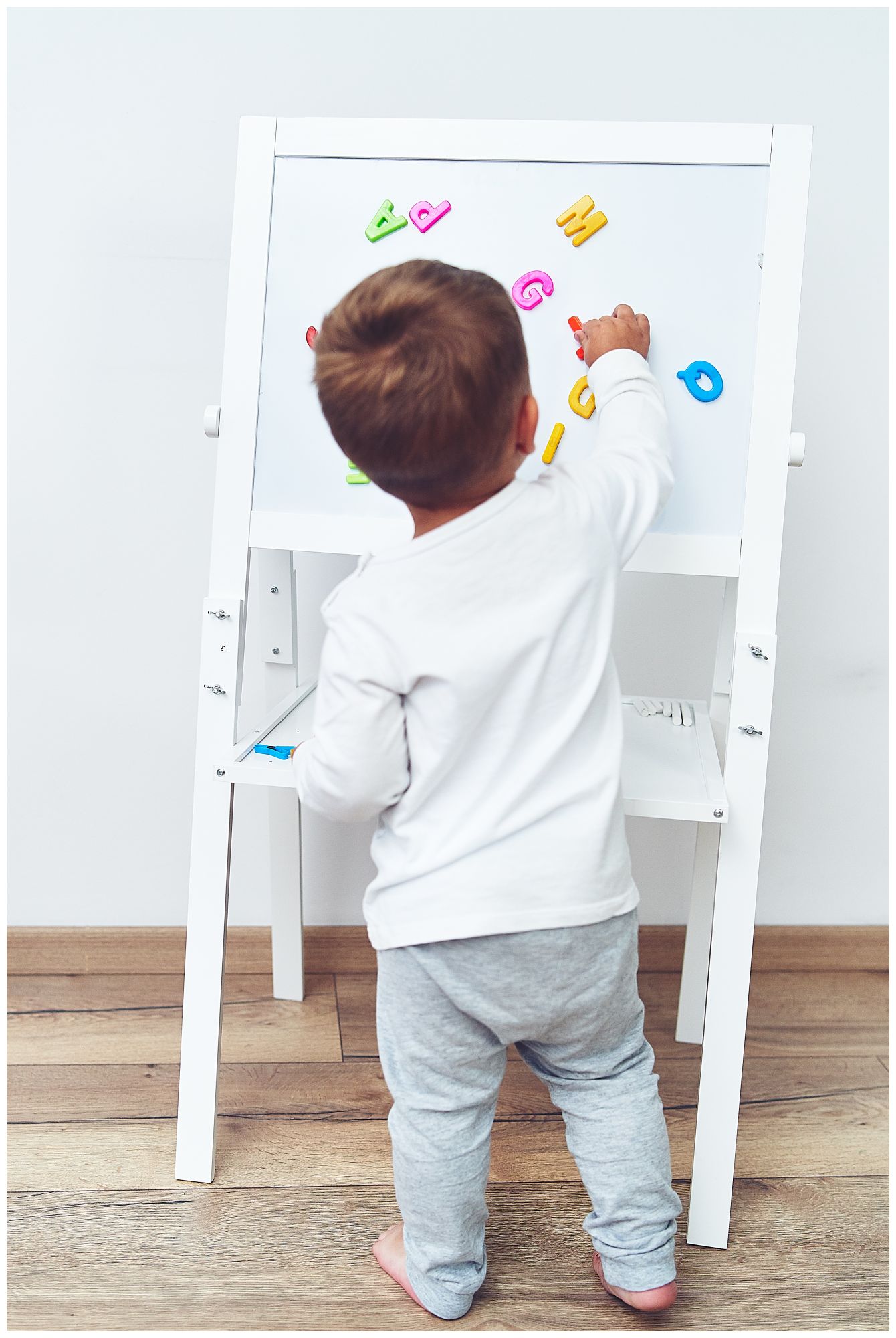 Doppelseitige Lerntafel: Magnet- und Kreidetafel - trocken abwischbar, aus Holz, für Kinder, zusammenlegbar