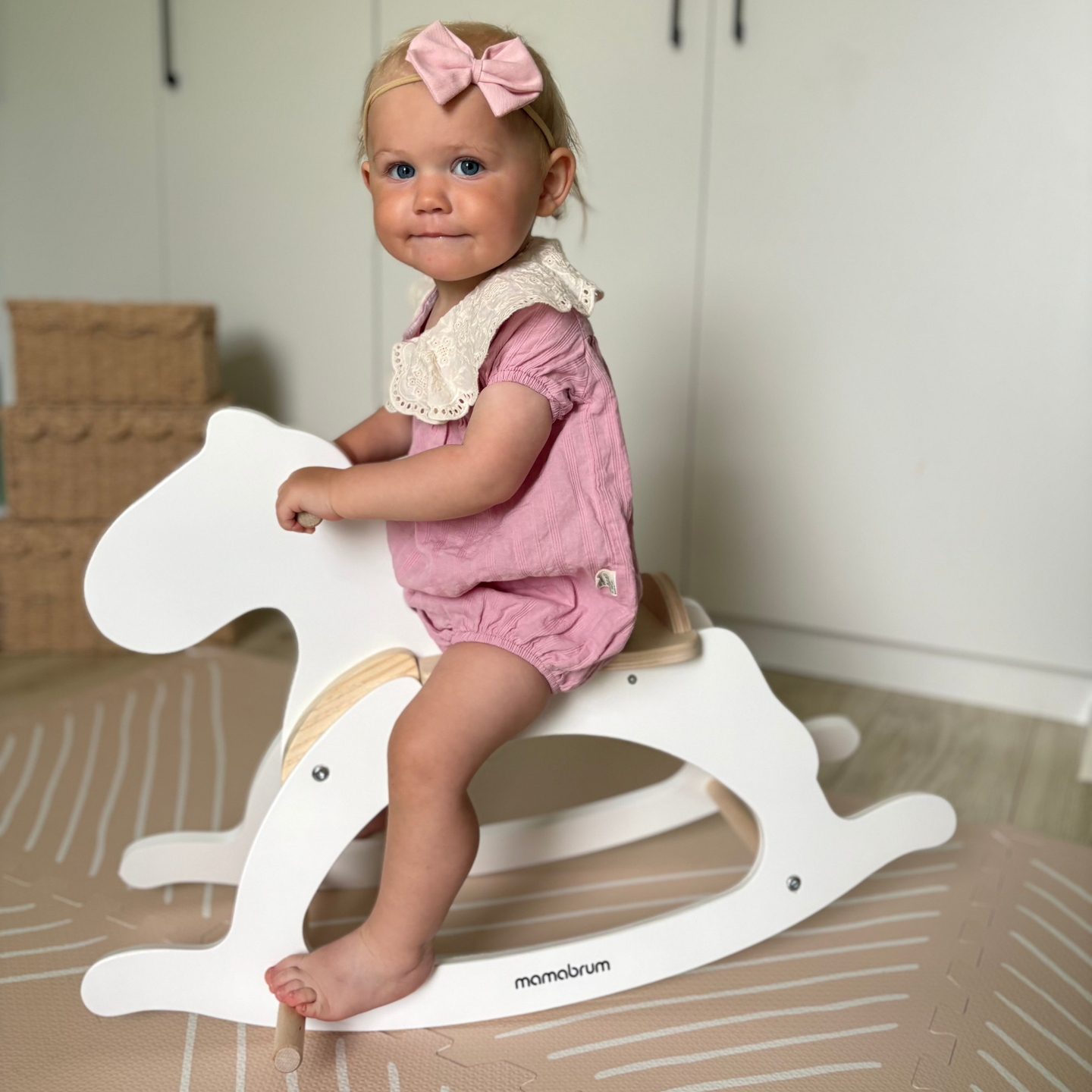 Holzschaukelpferd - weiß - ab 12 Monaten