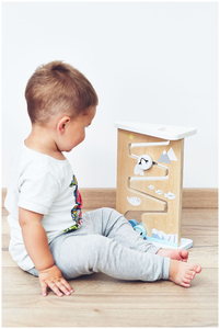 Zweiseitige sensorische Manipulationstafel aus Holz