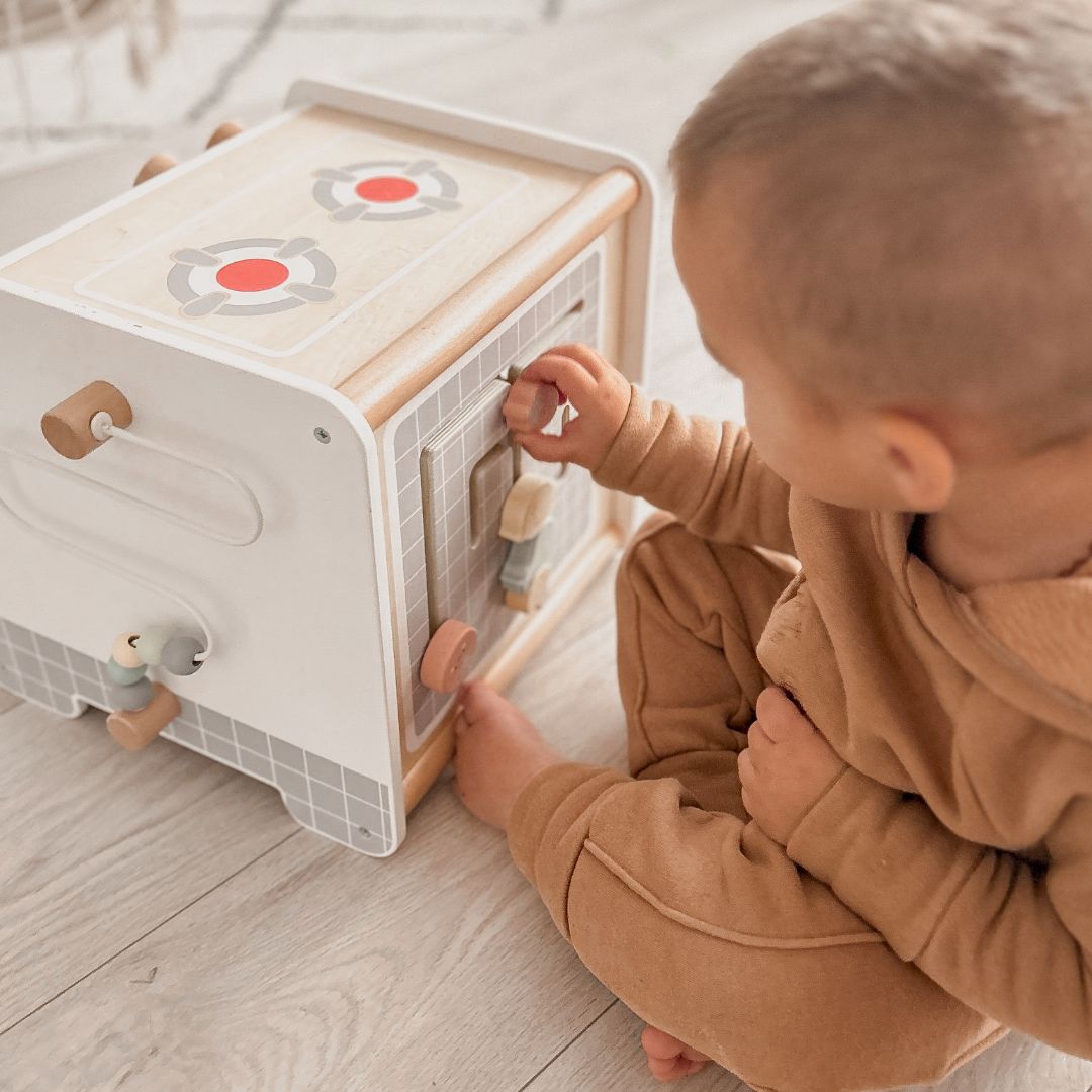 Küche aus Holz - Lernwürfel