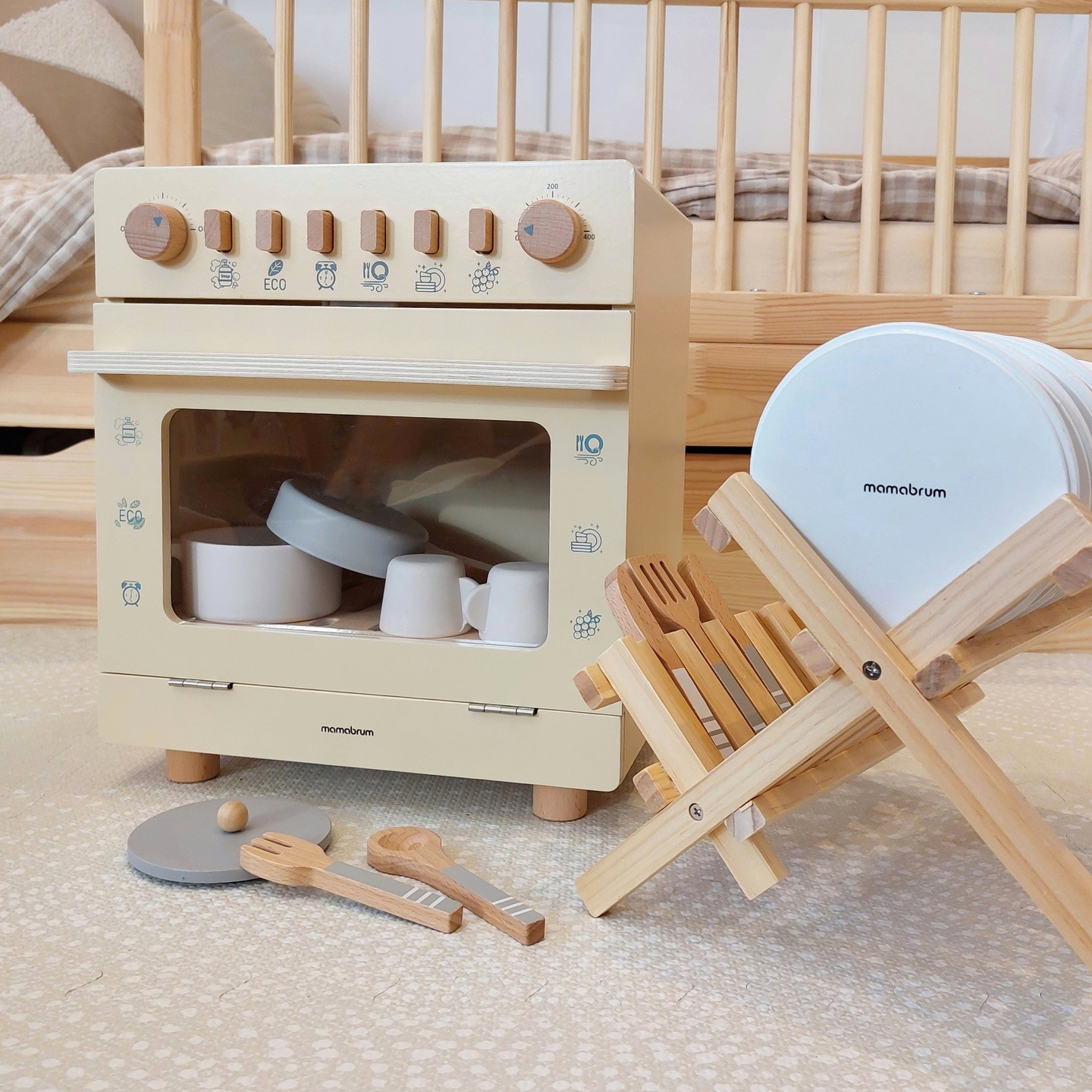 Holzgeschirrspüler mit Zubehör