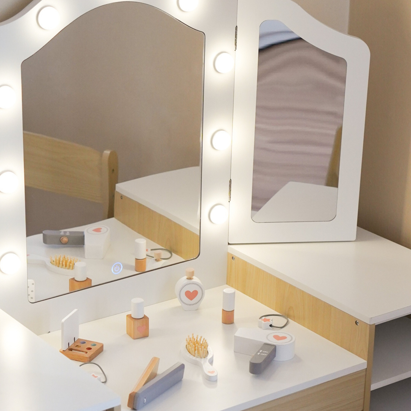 Kinderschminktisch aus Holz mit Stuhl, Zubehör und LED-Beleuchtung
