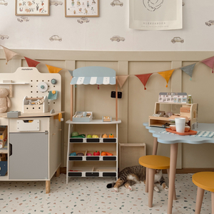 Gemüsestand - Holzstand mit Kisten, Kasse und Terminal 