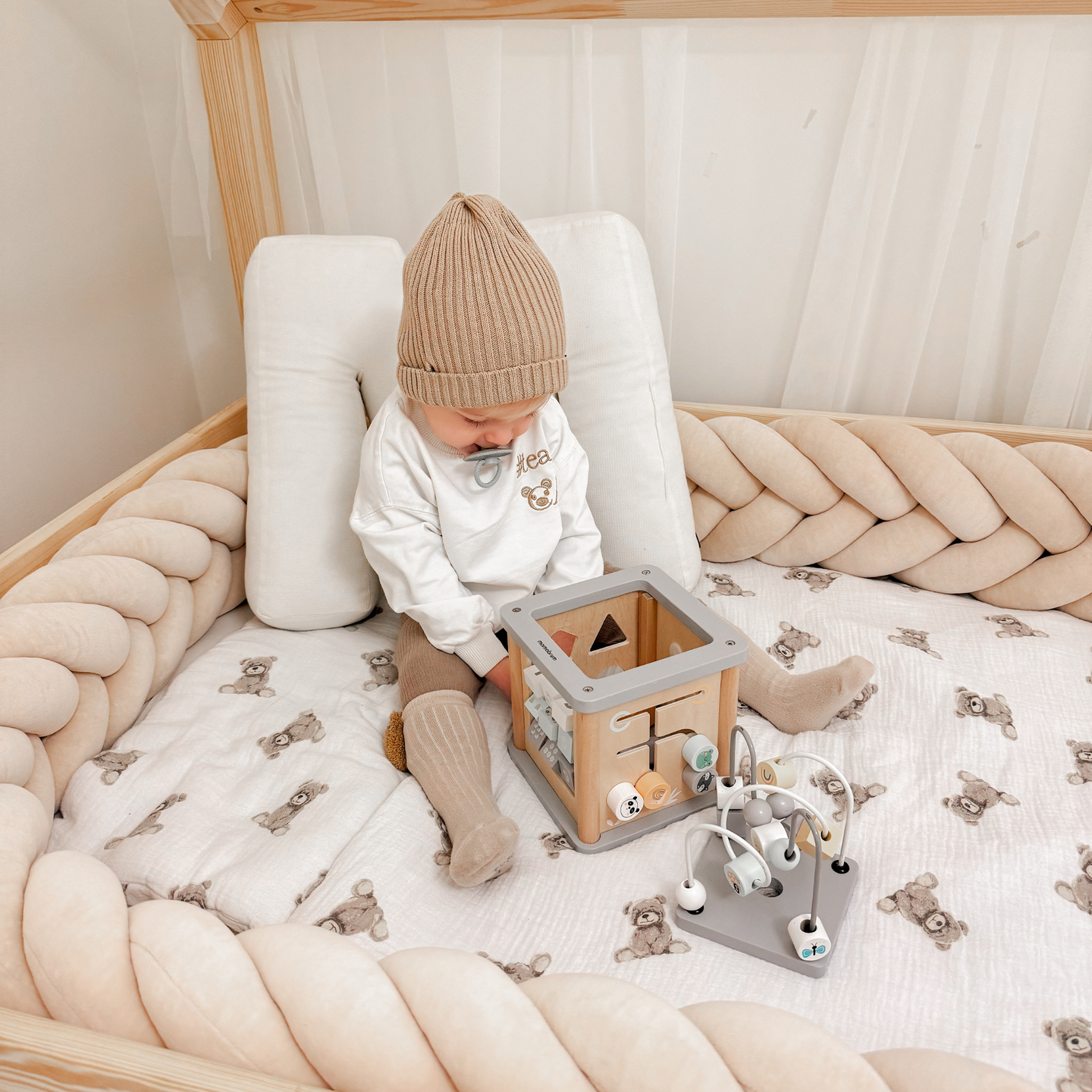 Montessori Lernwürfel aus Holz - Motorikschleife