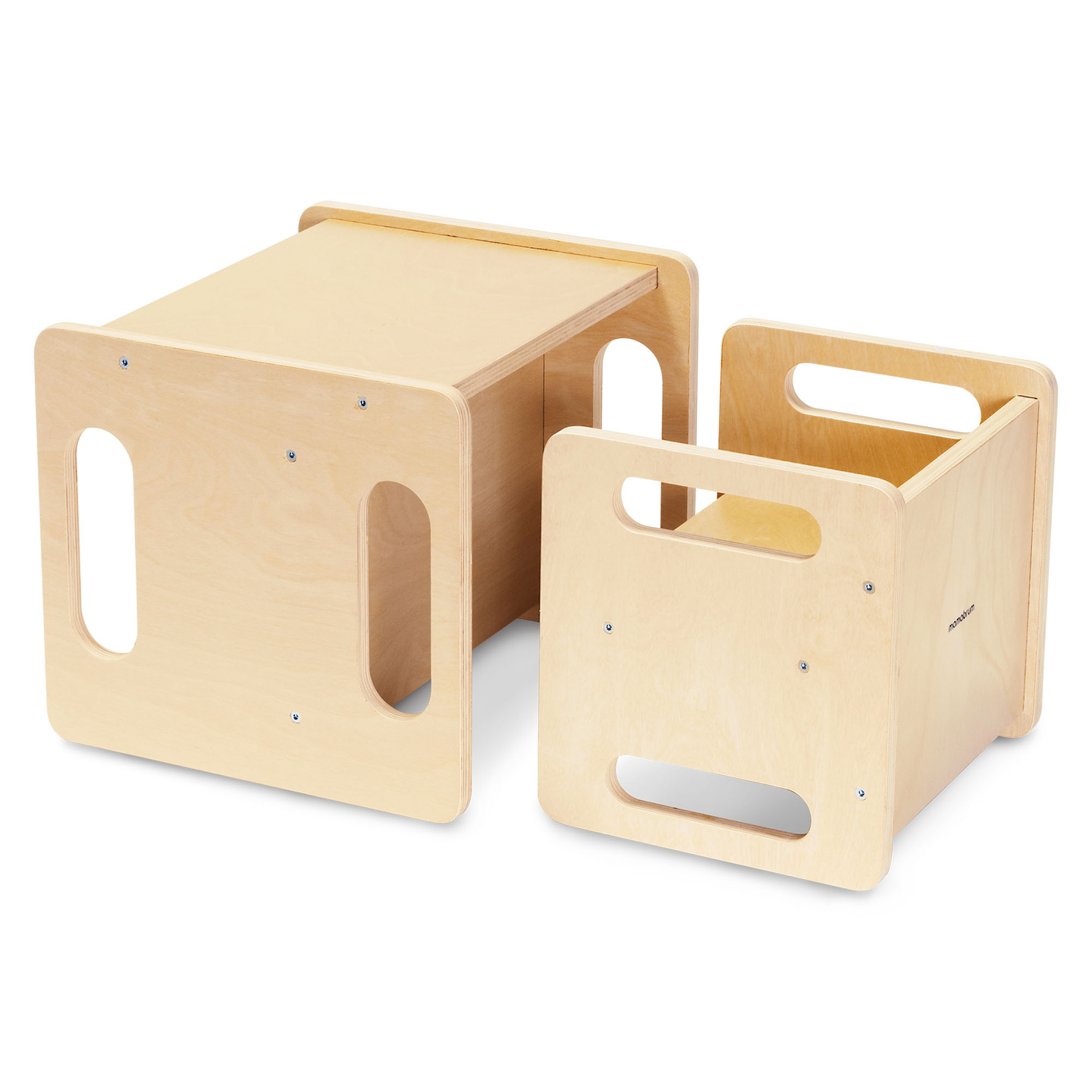Holztisch und Stuhl mit Trittsteinfunktion – ein multifunktionales Montessori-Set für Kinder