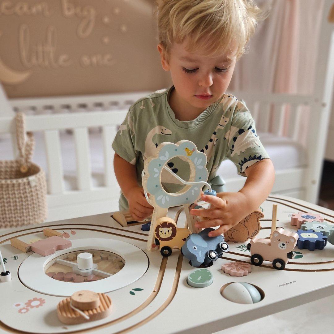 Lehrreicher Holztisch 10in1 mit Tieren und Zug