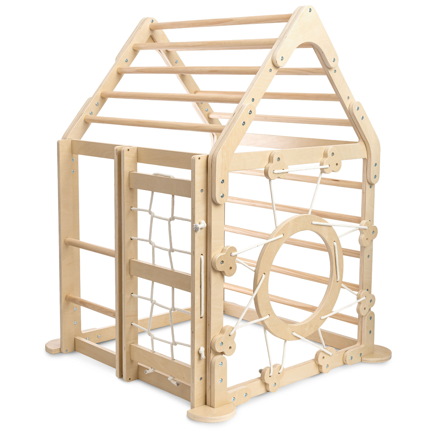 Indoor-Spielplatz aus Holz für Kinder – ein Haus mit Leitern und Rutsche