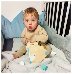 Sorter - Lernhaus aus Holz mit Bauklötzen