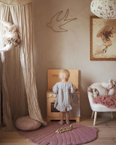 Holzküche mit Schürze, Zubehör und LED-Beleuchtung