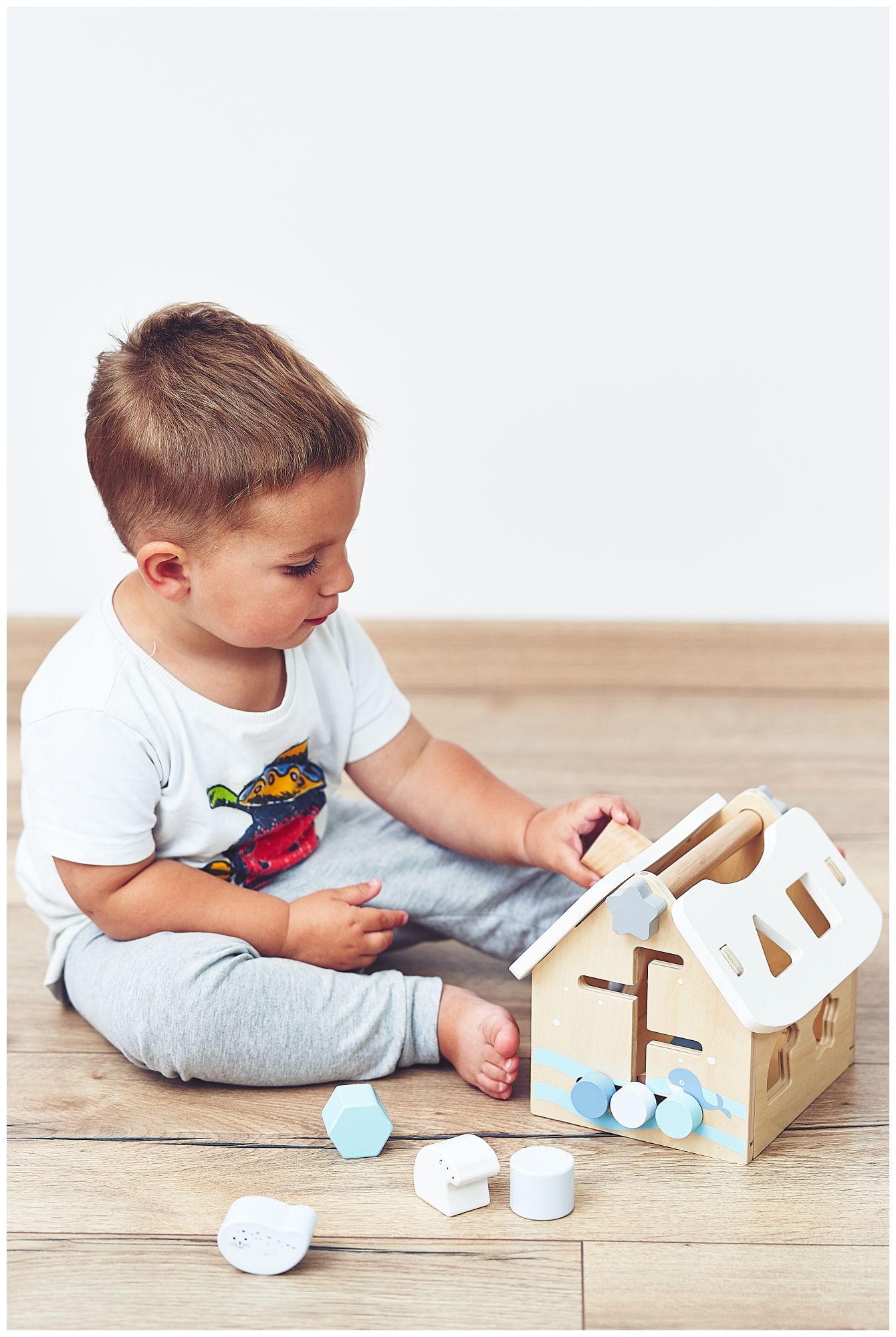 Sorter - Lernhaus aus Holz mit Bauklötzen