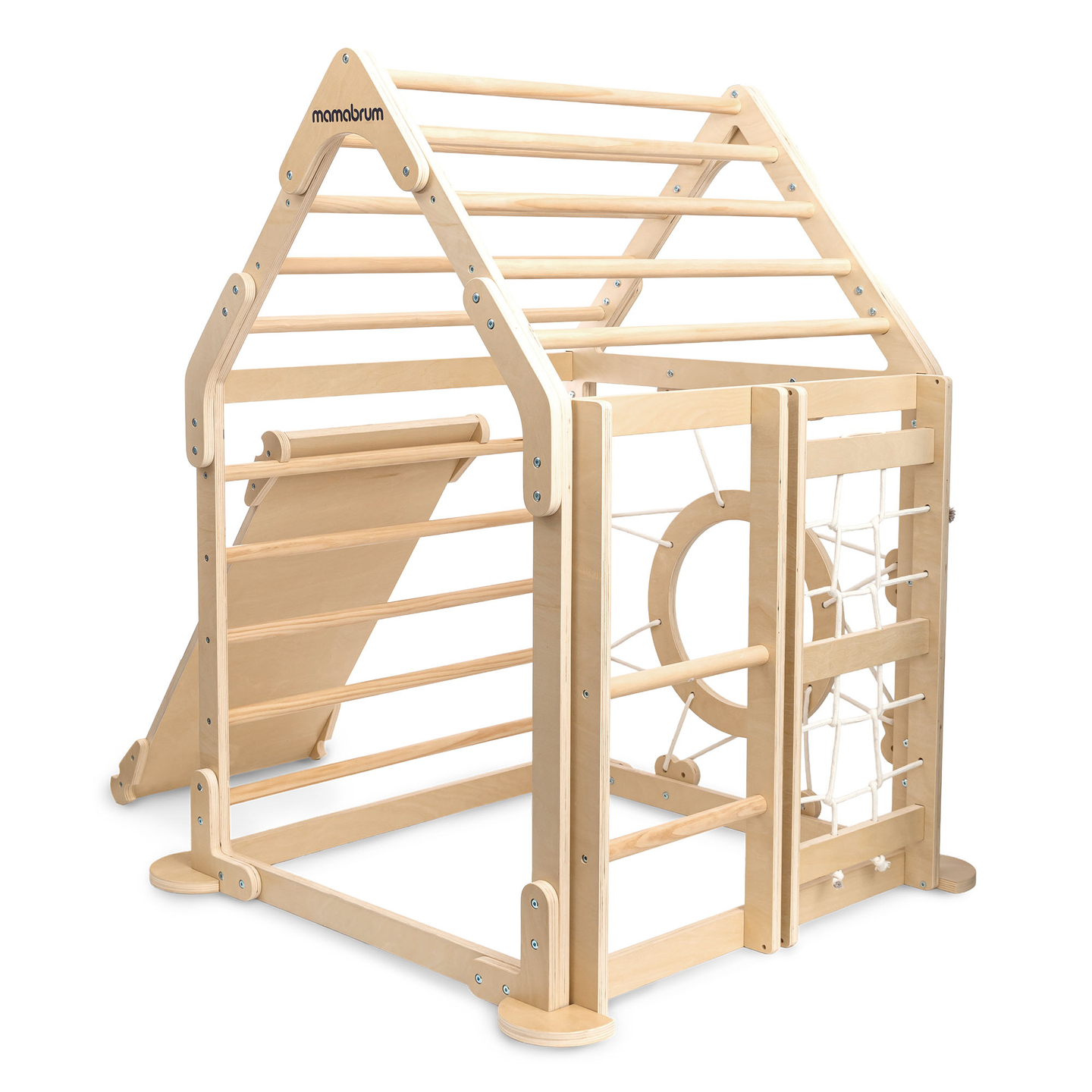 Indoor-Spielplatz aus Holz für Kinder – ein Haus mit Leitern und Rutsche