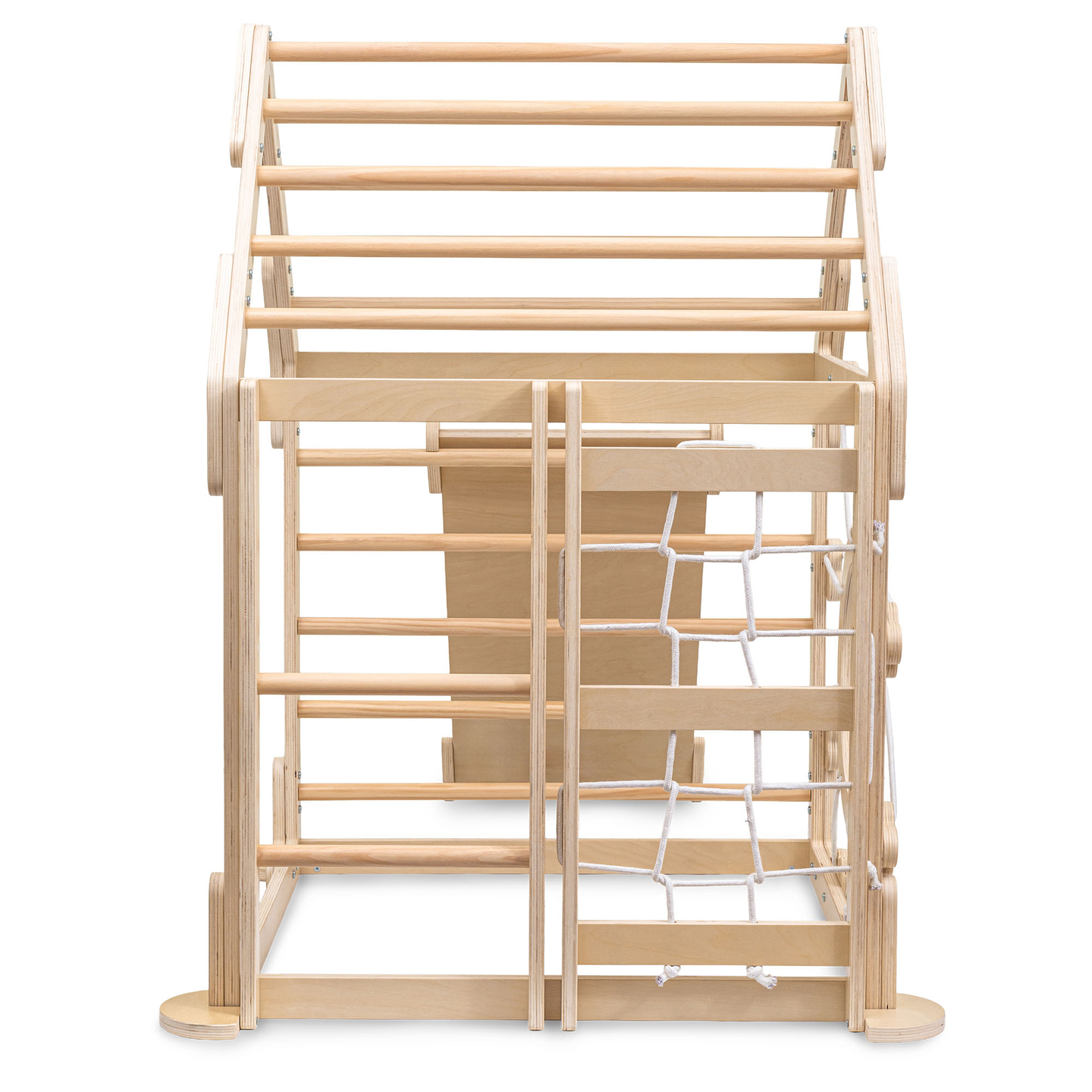 Indoor-Spielplatz aus Holz für Kinder – ein Haus mit Leitern und Rutsche