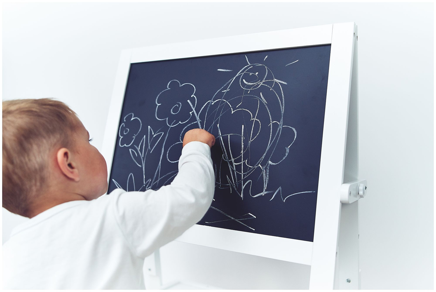 Doppelseitige Lerntafel: Magnet- und Kreidetafel - trocken abwischbar, aus Holz, für Kinder, zusammenlegbar