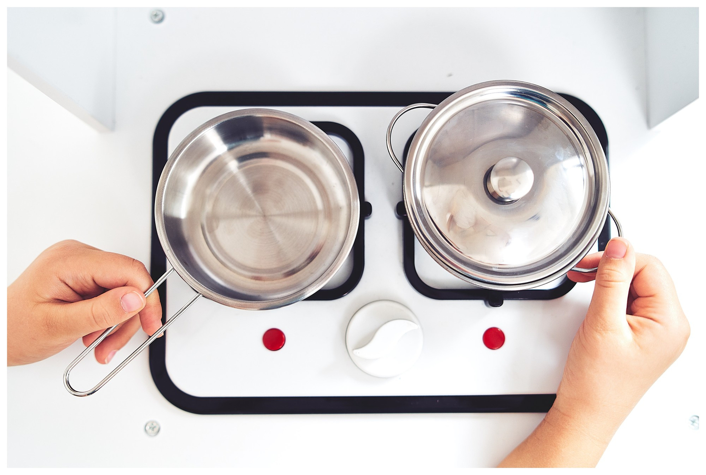 XXXL Holz-Eckküche mit Kühlschrank, Backofen, Waschmaschine, Schürze und Zubehör