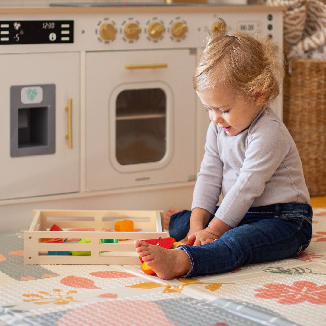 Obst und Gemüse aus Holz zum Schneiden