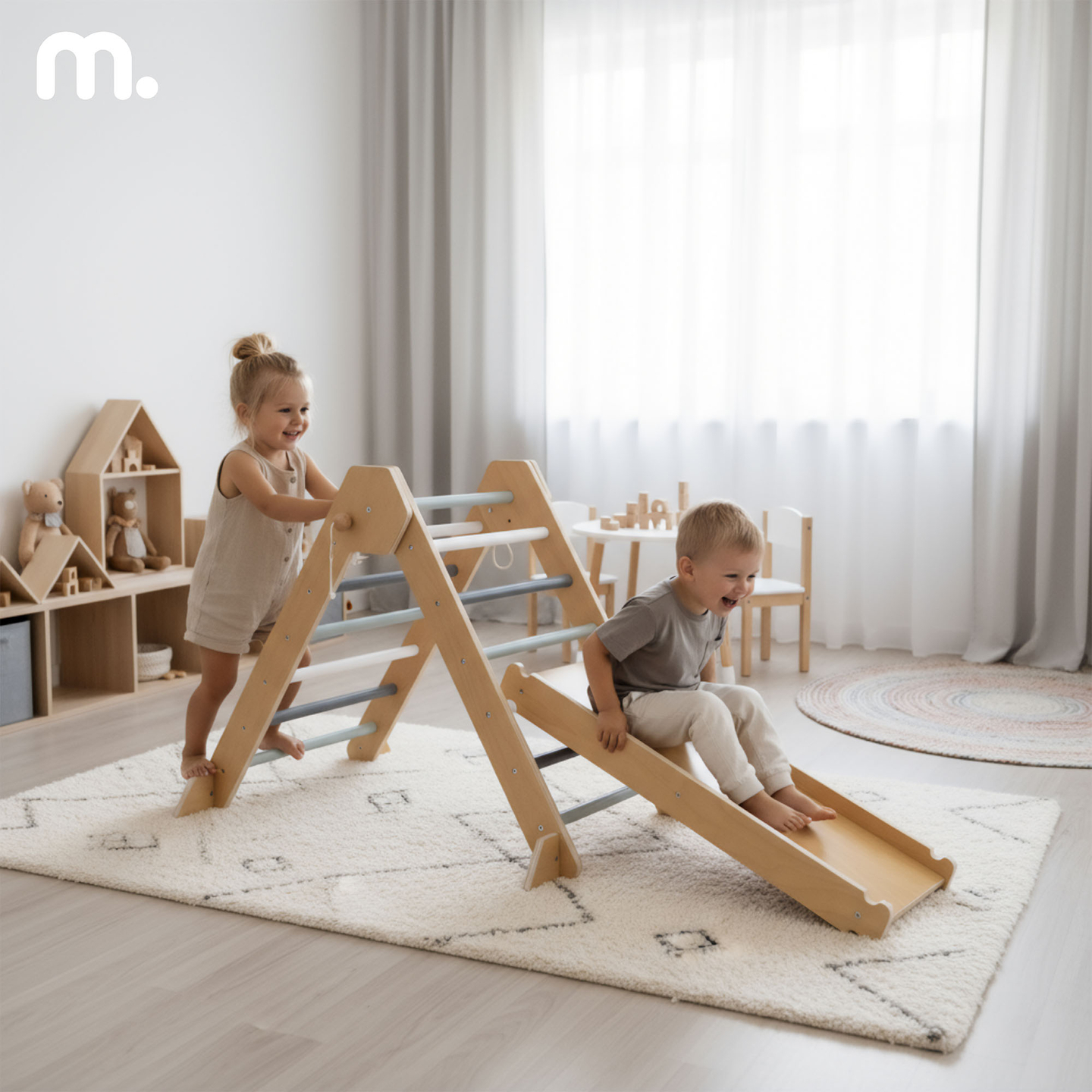 Indoor-Spielplatz aus Holz für Kinder – Kletterwand, Rutsche, Kletterbogen/-wippe und Pikler-Dreieck