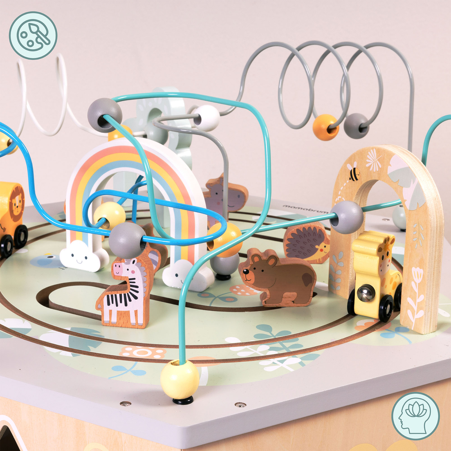 Großer Lernwürfel aus Holz – ein Montessori-Spielzeug mit Magnetzug und Motorschleifen