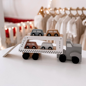 Holzlastwagen - Auflieger mit 4 Autos