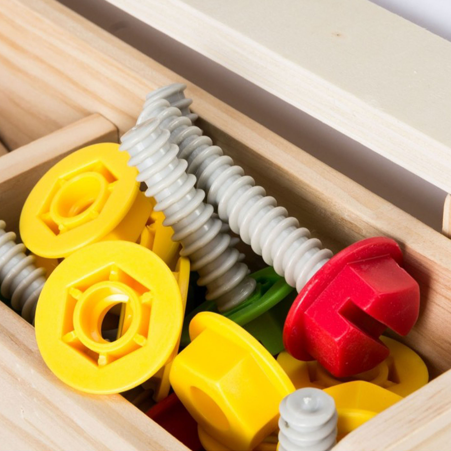 XXL-Bausatz aus Holz - 75 Elemente