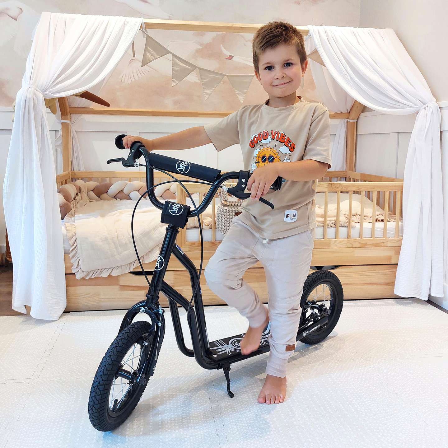 Tretroller HyperMotion VIVA 12 (aufpumpbare Räder 30 cm) – schwarz