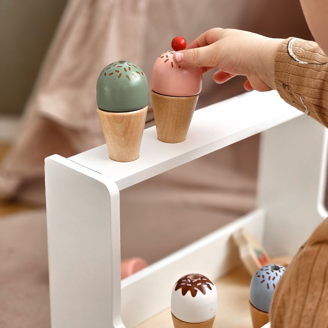 Eisdiele aus Holz - Eisdiele