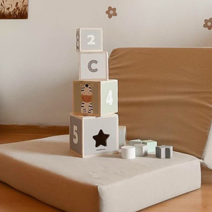 Holzturm - Form Sortierer Zahlen Alphabet Tiere