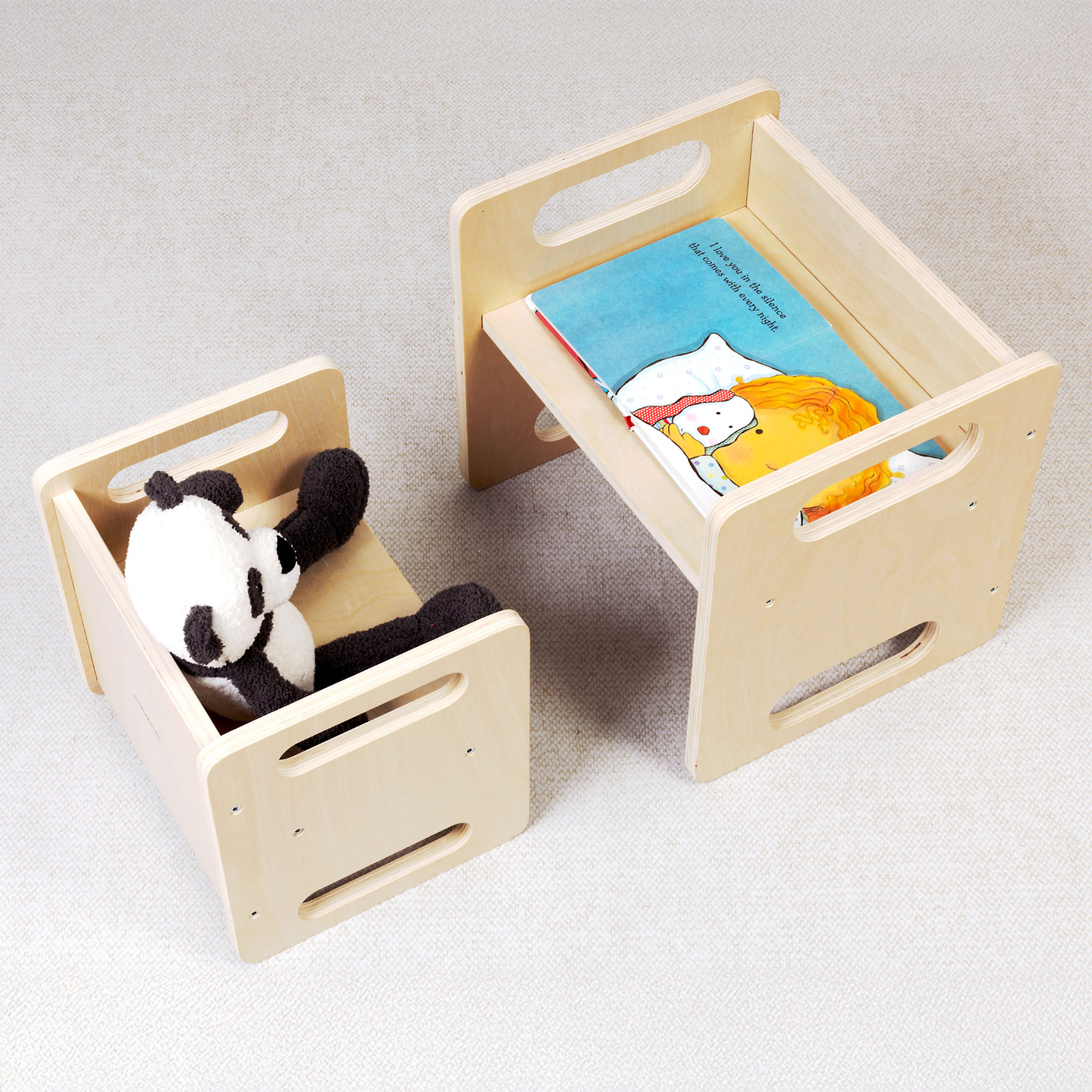 Holztisch und Stuhl mit Trittsteinfunktion – ein multifunktionales Montessori-Set für Kinder