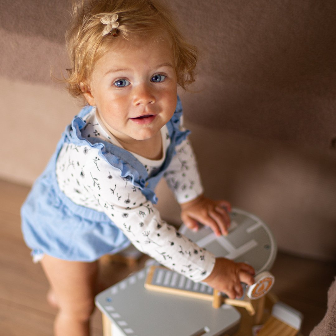Hölzerne Feuerwache mit Zubehör, Feuerwehr